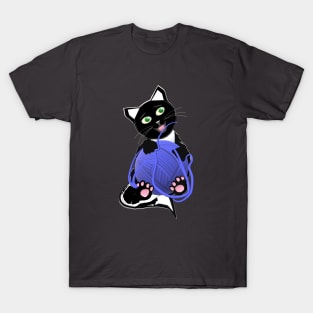 Funny and Cute Tuxedo Cat with a Big Ball of Yarn T-Shirt